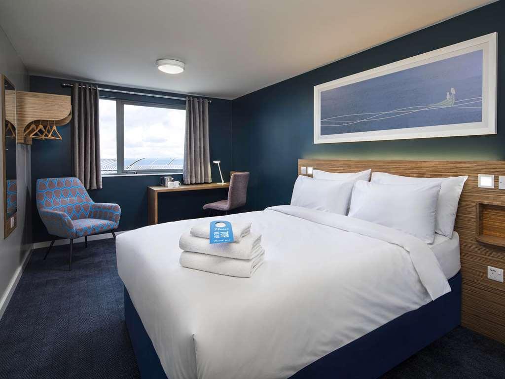 Travelodge London Ийлинг Стая снимка