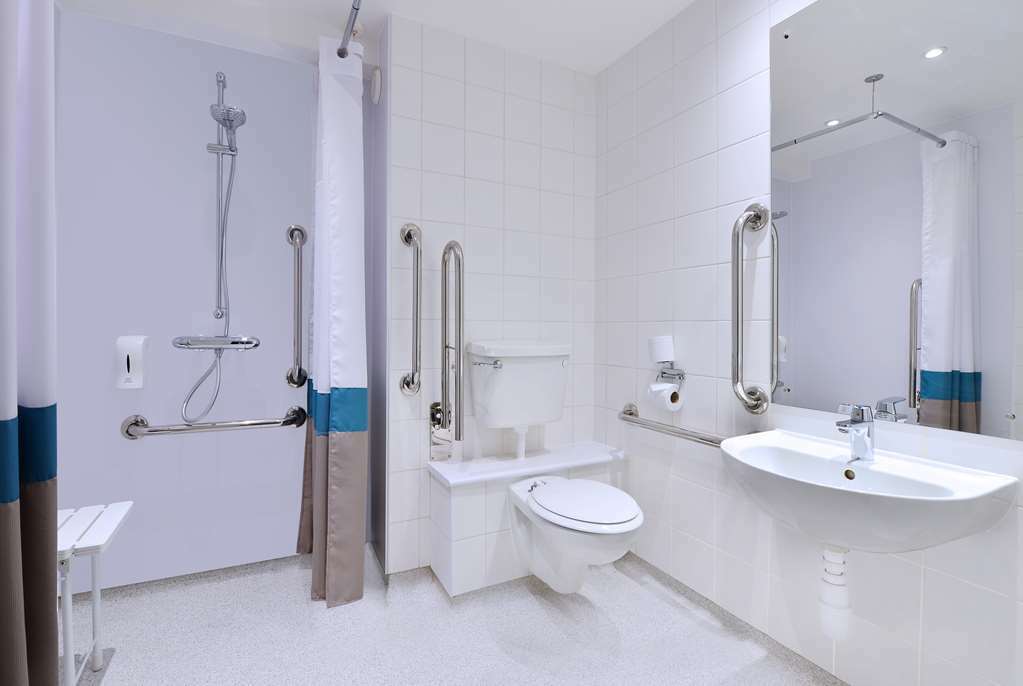 Travelodge London Ийлинг Стая снимка