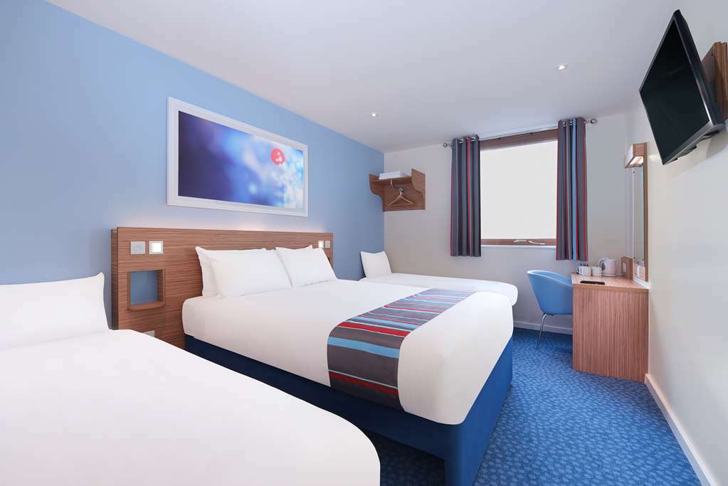 Travelodge London Ийлинг Стая снимка